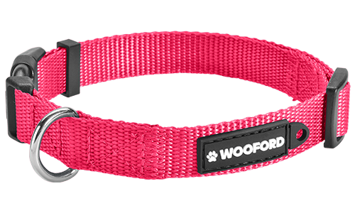 Coleira ajustável rosa para cão, anel D de metal prateado para chapa identificação, nylon leve e durável.