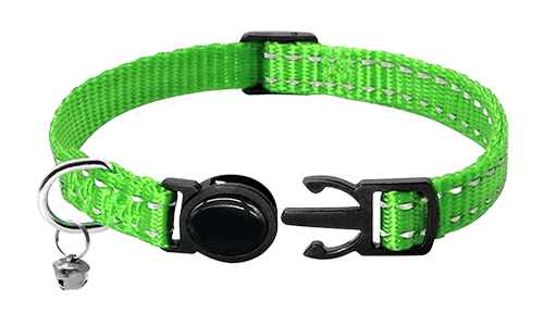 Coleira para gato refletiva verde, ajustável (21-34 cm) e 1 cm de largura, fivela de segurança e sino vermelho.