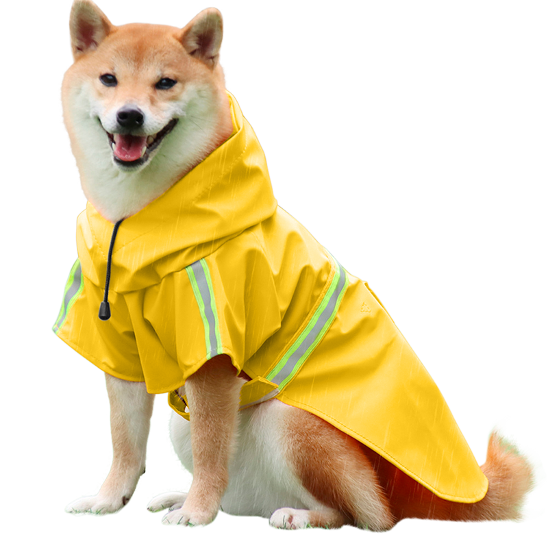 Capa de Chuva Impermeável para Cães com Faixa Refletora Shiba Inu com capa de chuva amarela impermeável, tiras refletivas, fácil de colocar e tirar, para passeios na chuva.