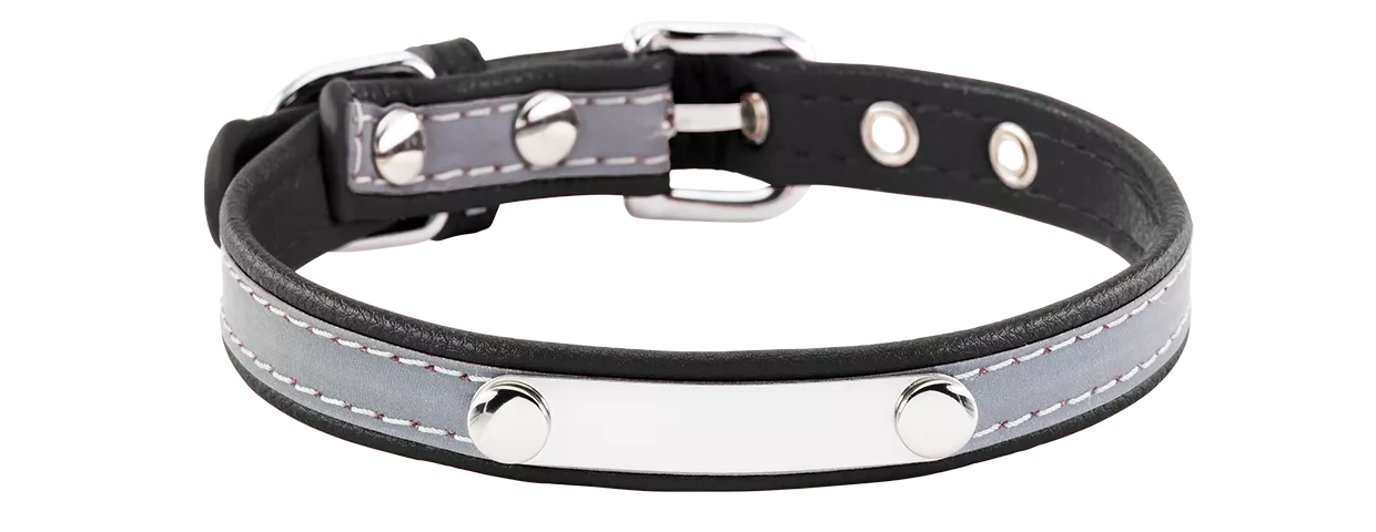 Coleira para Cão Refletora Gravada Coleira preta refletiva para cão com placa de ID para gravação do nome, 27-34 cm de comprimento e 1,5 cm de largura.